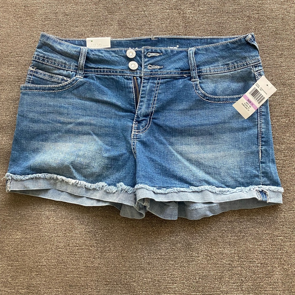 Brand New Wallflower Women’s Shorts